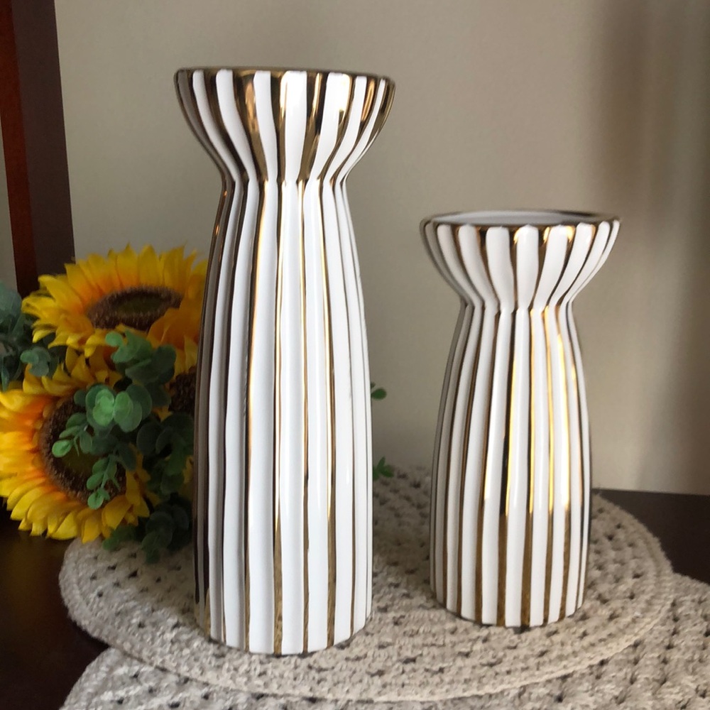 Elegant White and Gold Ceramic Ribbed Candle Holders (Set of 2)